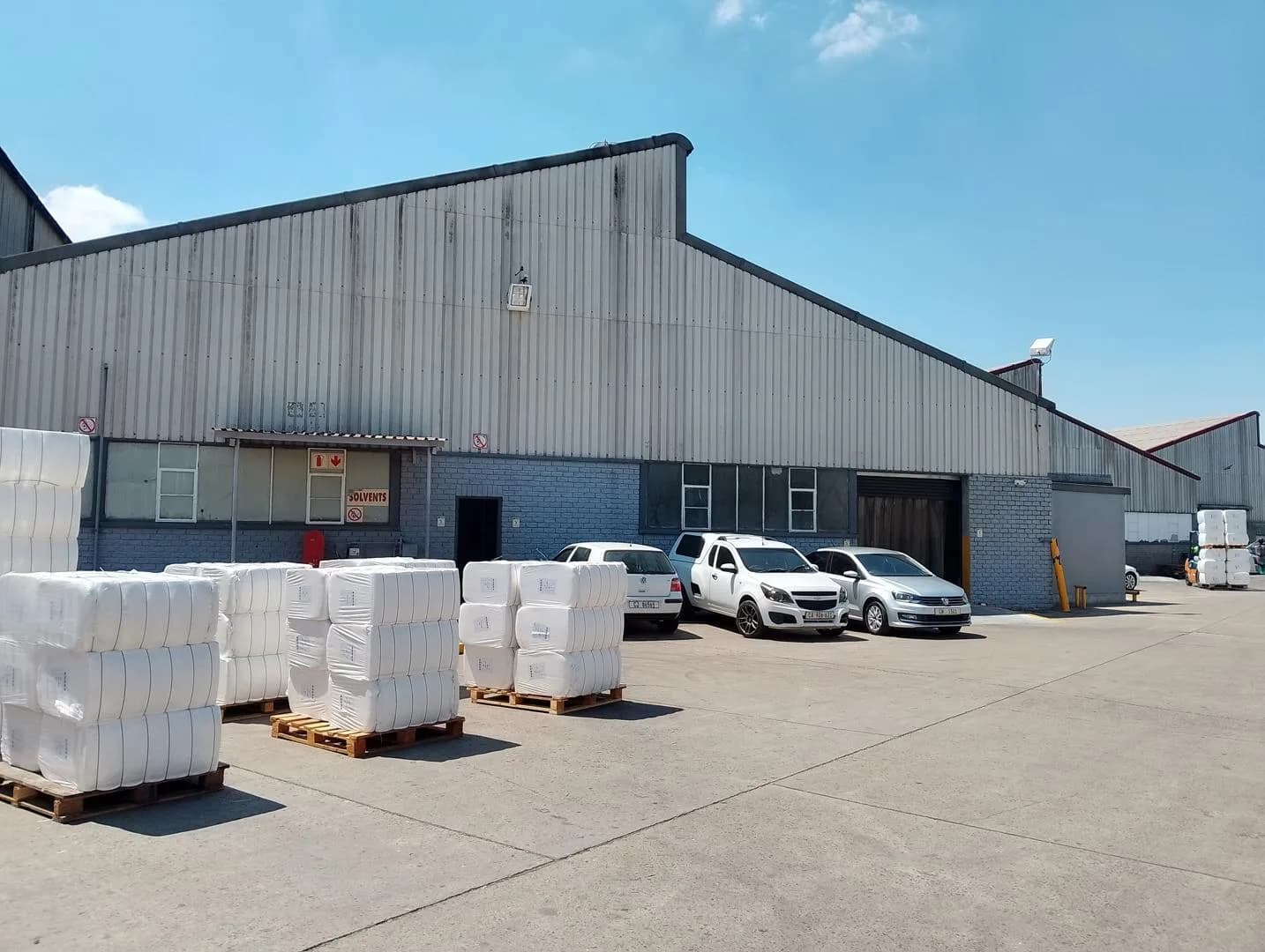 Spacious 682m2 Warehouse for Rent at 3 Oosbosch Rd, Charleston Hill, Paarl